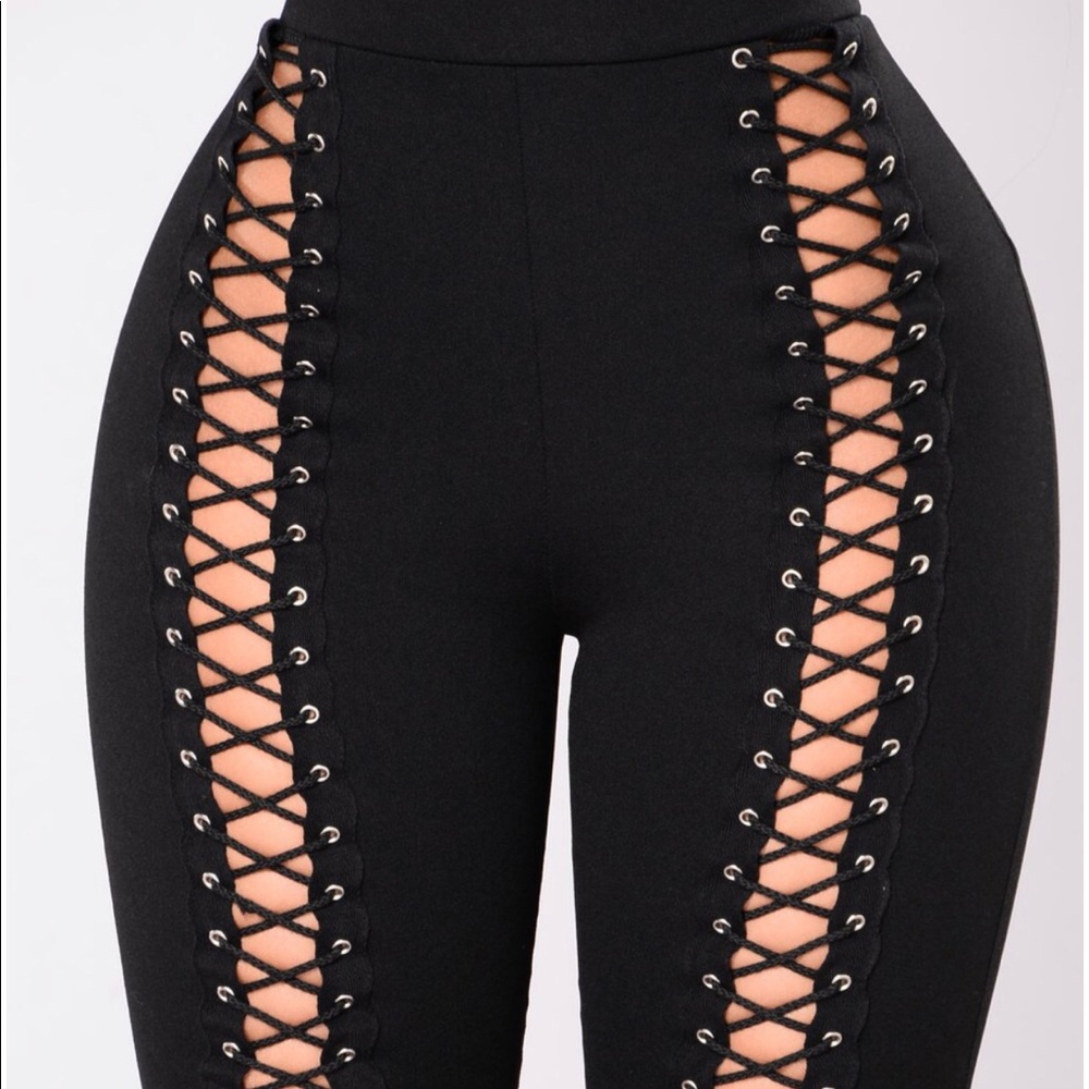 Hillcrest Biker Shorts - Black